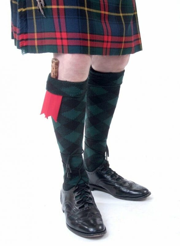 Shown here are diced kilt hose with garter flashes. The shoes are ghillie brogues giày da thật, giày da nam FTT leather